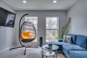 Χώρος καθιστικού στο Peaceful Luxury 3 beds*Lake*Kitchen*LaundryMetro