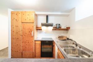Cucina o angolo cottura di Chesa Michel