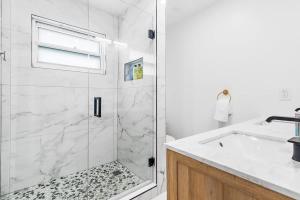Koupelna v ubytování Modern Luxe Hideaway