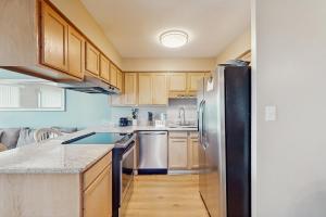 Gallery image of Suite Retreat in Emerald Isle +11 photos
