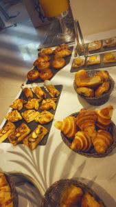 Makanan di atau berdekatan apartmen