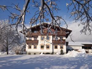 Schleicherhof V during the winter