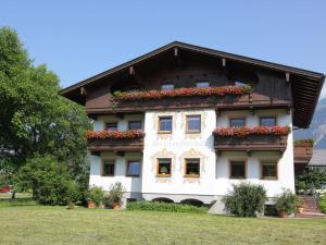The building in which Az apartmant is located