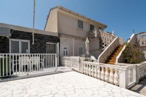Fotografie z fotogalerie ubytování Apartments by the sea Stara Novalja, Pag - 4099 v Novalji