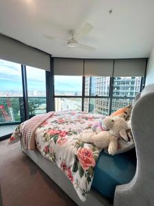 Gallery image of Luxury apartment at Queens Wharf Tower in Brisbane