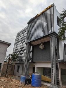 Hoone, kus hotell asub