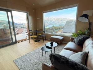 En generel udsigt til bjerge eller udsigt til bjerge taget fra feriehuset