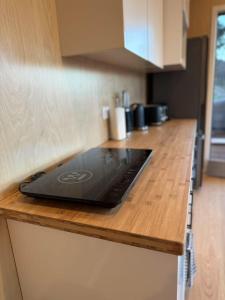 Køkken eller tekøkken på Lake & Mountain Views with Spa & Home Cinema