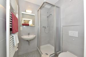 Koupelna v ubytování Ferienwohnung Hornfisch + 15 fotografií