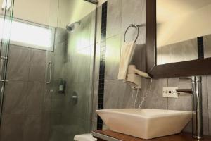 Bagno di Hotel Portobelo Guatape