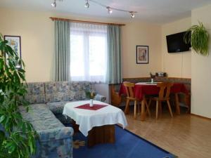 TV a/nebo společenská místnost v ubytování Haus Silvia + 23 fotografií