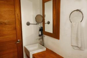 Bagno di Hotel Portobelo Guatape