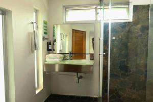 Bagno di Hotel Portobelo Guatape