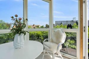 桑德维格Idyllic Cliffside Villa With Stunning Sea Views的相册照片