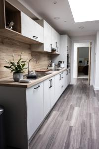Fotografie z fotogalerie ubytování Luxury 2BR Penthouse Exmouth v destinaci Exmouth