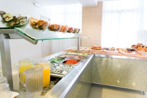 Comida no hotel ou em algum lugar perto
