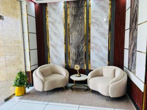 CREEK Hotel的休息区