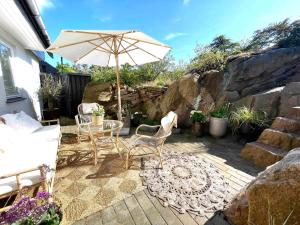 桑德维格Idyllic Cliffside Villa With Stunning Sea Views的相册照片