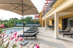 Μπαλκόνι ή βεράντα στο Villa Nikoleta, discover your paradise in Istria