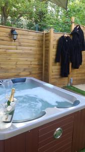 Foto dalla galleria di Buona Notte ad Allauch 1 altra foto