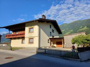 Nespecifikovaný výhled na hory nebo výhled na hory při pohledu z bed and breakfast