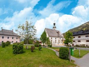 Gallery image of Apartment in Tyrol near Ski Slopes, cleaning included in Hütte
