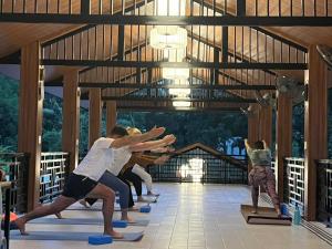 Επισκέπτες που μένουν στο The Farm - Nguyen Shack