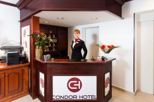 Lobbyn eller receptionsområdet på Hotel Condor