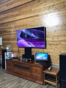TV o dispositivi per l'intrattenimento presso Yanyu Xihu Villa