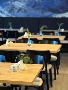 Reštaurácia alebo iné gastronomické zariadenie v ubytovaní Willa Stożek, 50 m od term i wyciągów narciarskich