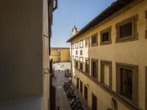 フィレンツェにあるCharming and cozy apartment via Maggioのギャラリーの写真
