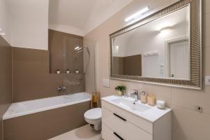 A bathroom at H75 Apartments Kosice Centre