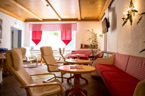 Khu vực ghế ngồi tại Aktiv Hotel Ötztal