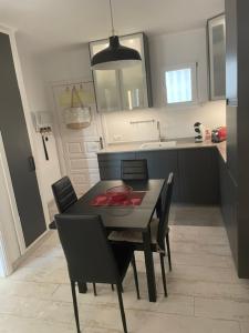 Kuchyňa alebo kuchynka v ubytovaní Residencia MIRAPUERTO
