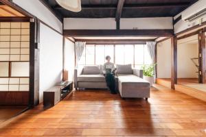 Posezení v ubytování 一棟貸切古民家,信州麹屋の宿,愛犬OK, 平日割,最大9名,Private villa