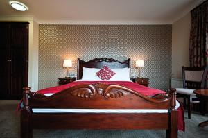 Una habitación en Killarney Riverside Hotel