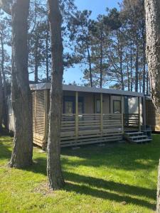 En have udenfor Camping 3 étoiles - Piscine - ccbbhhe