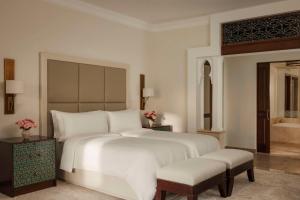 Katil atau katil-katil dalam bilik di One&Only Royal Mirage Resort Dubai