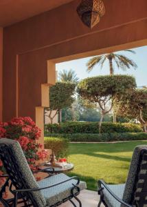 Taman di luar One&Only Royal Mirage Resort Dubai