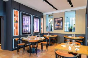 Restauracja lub miejsce do jedzenia w obiekcie Novotel Parma Centro