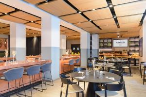Restauracja lub miejsce do jedzenia w obiekcie Novotel Parma Centro