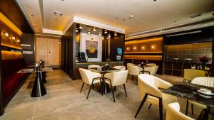 Restaurace v ubytování 易趣君临酒店