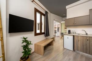 Kuchyň nebo kuchyňský kout v ubytování Mulberry Apartments