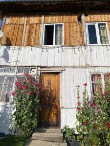 Gallery image of erekle guest house in Mestia +6 photos