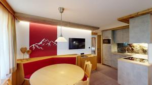 Kuchyň nebo kuchyňský kout v ubytování Hotel - Restaurant - Sonnblick