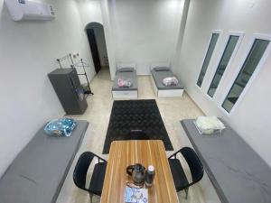 A seating area at mahsa pansion