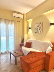 Postel nebo postele na pokoji v ubytování Nikos Apartment + 10 fotografií