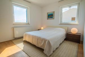 En eller flere senge i et værelse på Villa Cerović Luxury Privacy Pet Friendly + 31 billeder