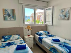 Posteľ alebo postele v izbe v ubytovaní Denia Mar Apartment - Mar Baltic 5 + 36 fotografií