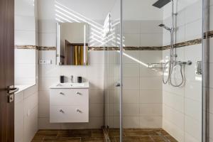 Koupelna v ubytování Hotel Pod Zeleným Dubem